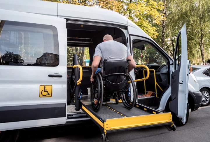 Les qualifications et les formations requises pour les chauffeurs de transport médical, Olliergues